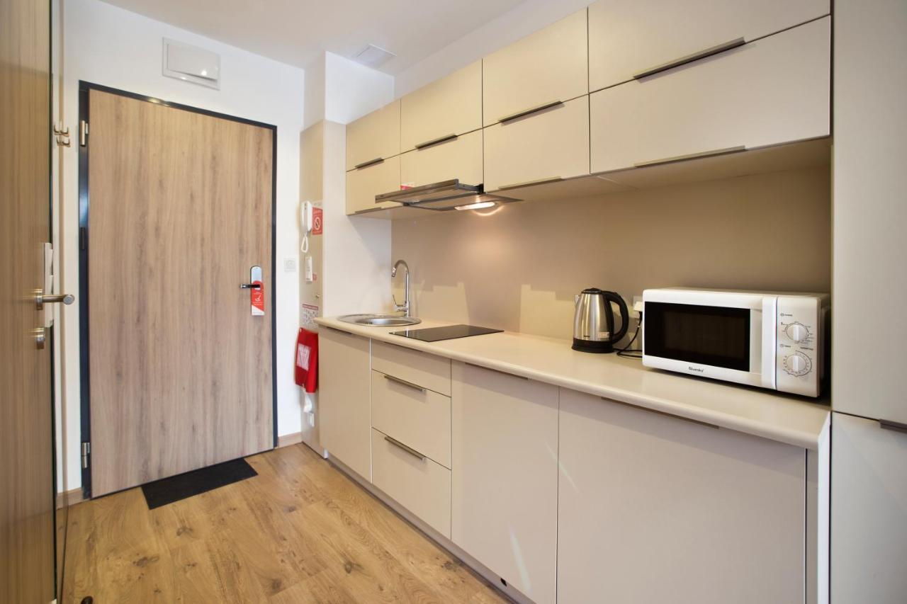 Wolska Residence Serviced Apartments Varsovia Exterior foto