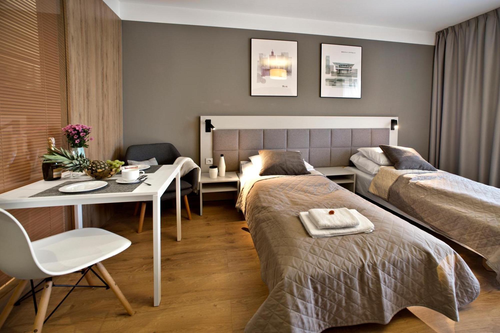 Wolska Residence Serviced Apartments Varsovia Exterior foto