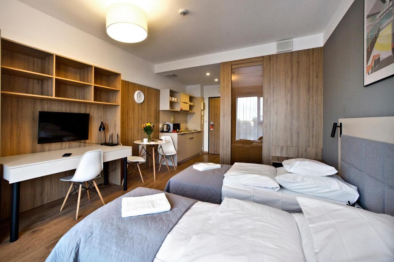 Wolska Residence Serviced Apartments Varsovia Exterior foto